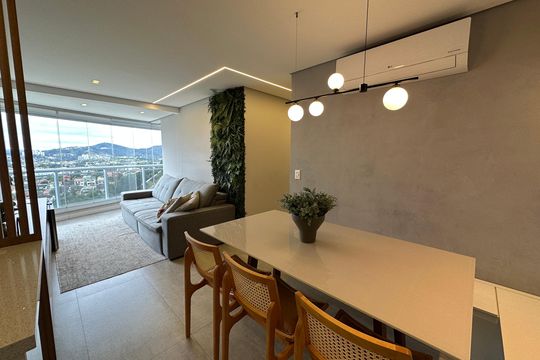 Apartamento à venda com 2 quartos, 69m² em Empresarial 18 do Forte, Barueri