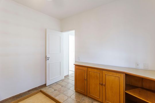 Quarto de apartamento para alugar com 1 quarto, 49m² em Indianópolis, São Paulo