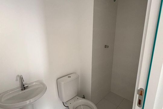 Banheiro de apartamento para alugar com 2 quartos, 33m² em Vila Maria, São Paulo