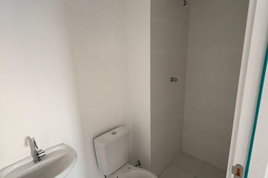 Banheiro de apartamento para alugar com 2 quartos, 33m² em Vila Maria, São Paulo