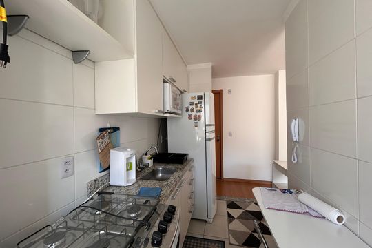 Cozinha de apartamento para alugar com 2 quartos, 44m² em Jardim Iris, São Paulo