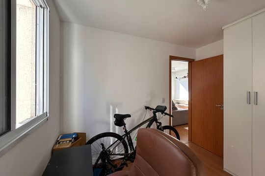 Quarto 1 de apartamento para alugar com 2 quartos, 44m² em Jardim Iris, São Paulo