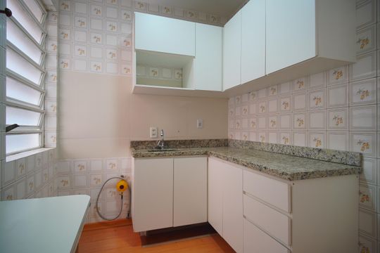 Cozinha de kitnet/studio à venda com 1 quarto, 41m² em Centro, São Leopoldo