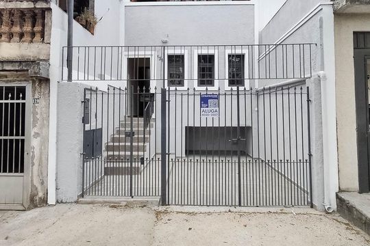 Fachada de casa para alugar com 2 quartos, 140m² em Vila Vera, São Paulo