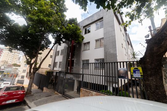 Fachada do Prédio de apartamento para alugar com 3 quartos, 139m² em Sagrada Família, Belo Horizonte