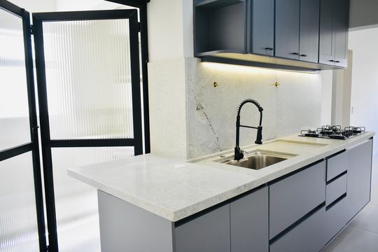 Cozinha de apartamento à venda com 2 quartos, 78m² em Vila Clementino, São Paulo