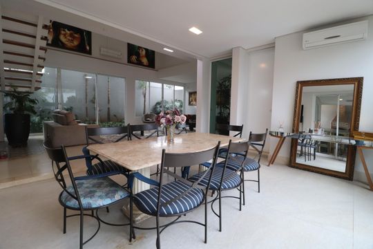 Sala de Jantar de casa para alugar com 4 quartos, 490m² em Tabajaras, Uberlândia
