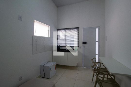 Cozinha de kitnet/studio para alugar com 1 quarto, 28m² em Jardim do Sol, Sorocaba