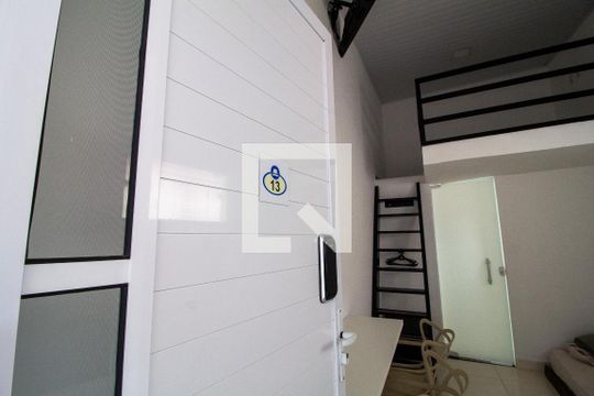 Entrada de kitnet/studio para alugar com 1 quarto, 30m² em Jardim do Sol, Sorocaba