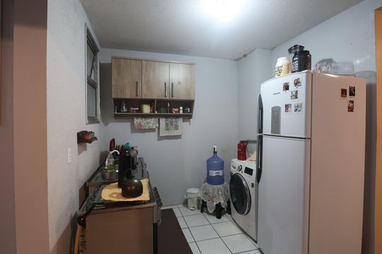 Cozinha e Área de Serviço de apartamento à venda com 2 quartos, 47m² em Olaria, Canoas