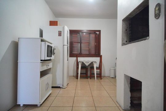 Cozinha de apartamento para alugar com 1 quarto, 90m² em Scharlau, São Leopoldo