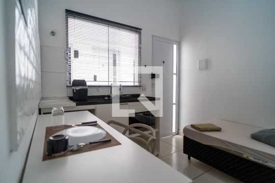 Studio de kitnet/studio para alugar com 1 quarto, 30m² em Jardim do Sol, Sorocaba