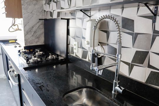 Cozinha de apartamento à venda com 2 quartos, 50m² em Jardim Roberto, Osasco