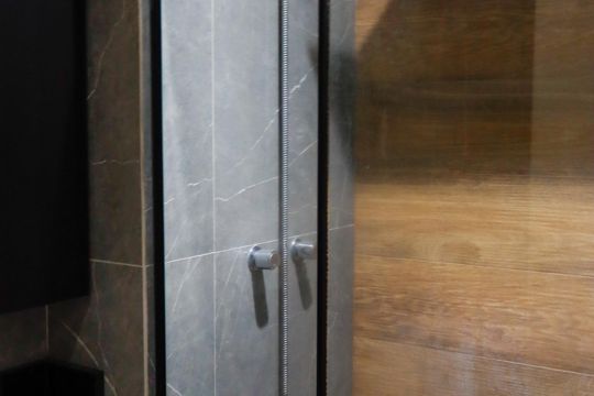 Banheiro de apartamento à venda com 2 quartos, 50m² em Jardim Roberto, Osasco