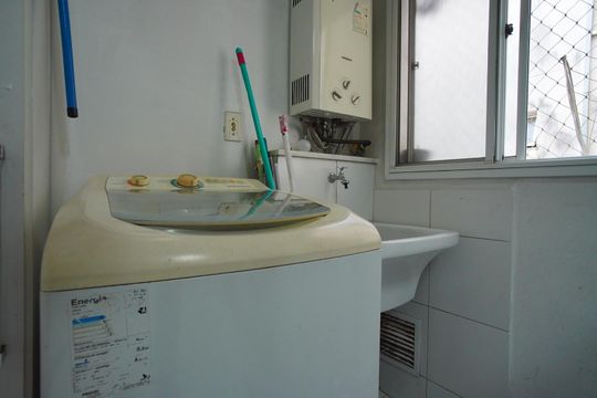 Área de Serviço de apartamento à venda com 2 quartos, 53m² em Humaitá, Porto Alegre