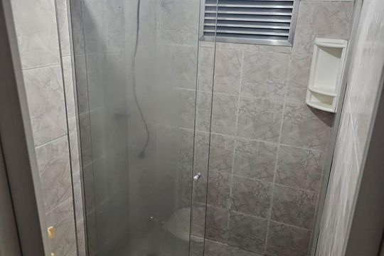 Banheiro de apartamento à venda com 3 quartos, 75m² em Jardim Umuarama, São Paulo