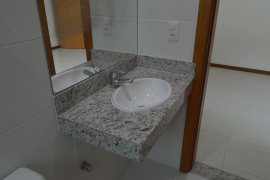 Banheiro da Suíte 1 de casa de condomínio para alugar com 4 quartos, 188m² em Freguesia (jacarepaguá), Rio de Janeiro