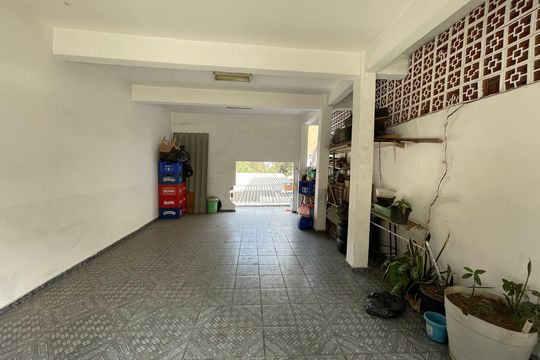 Garagem de casa para alugar com 2 quartos, 200m² em Jardim Celeste, São Paulo