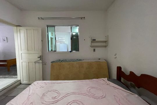 Quarto 2 de casa para alugar com 2 quartos, 200m² em Jardim Celeste, São Paulo