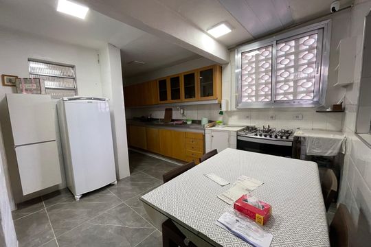Cozinha de casa para alugar com 2 quartos, 200m² em Jardim Celeste, São Paulo