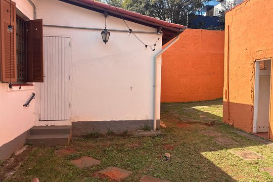 Quintal de casa para alugar com 2 quartos, 200m² em Sumaré, São Paulo