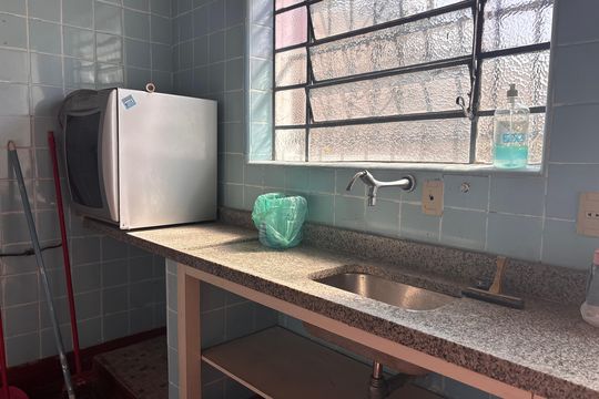 Cozinha de casa para alugar com 2 quartos, 200m² em Sumaré, São Paulo
