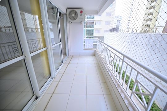 Sacada de apartamento para alugar com 2 quartos, 65m² em Setor Bueno, Goiânia