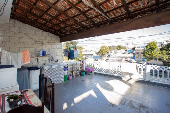 Área de Serviço de casa à venda com 4 quartos, 230m² em Casa Grande, Diadema