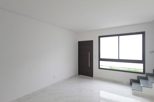 Sala de casa de condomínio à venda com 3 quartos, 140m² em Trevo, Belo Horizonte