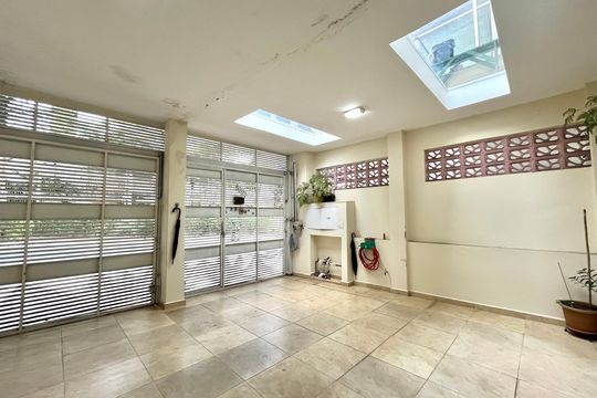 Garagem de casa à venda com 4 quartos, 200m² em Planalto Paulista, São Paulo