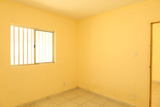 Quarto de casa para alugar com 1 quarto, 70m² em Vila Carmosina, São Paulo