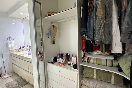 Closet de casa de condomínio à venda com 3 quartos, 350m² em Jacarepaguá, Rio de Janeiro