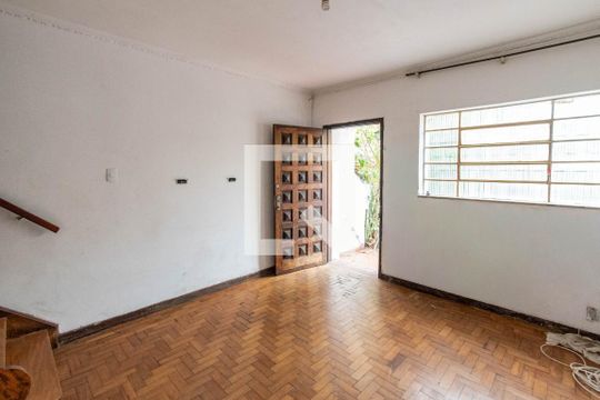 Casa à venda com 2 quartos, 90m² em Cambuci, São Paulo