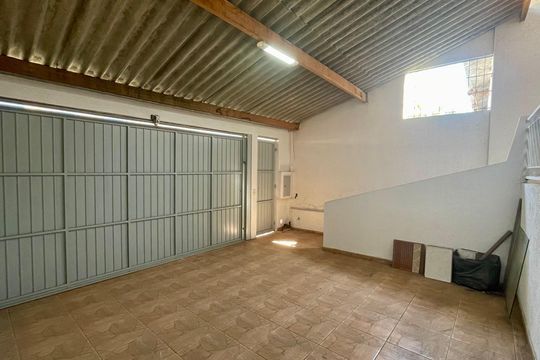 Garagem de casa para alugar com 3 quartos, 300m² em Vila Galvão, Guarulhos