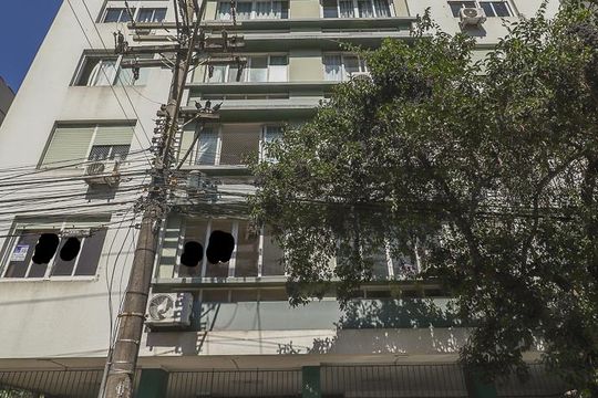 Fachada de apartamento à venda com 3 quartos, 112m² em Santa Cecília, Porto Alegre
