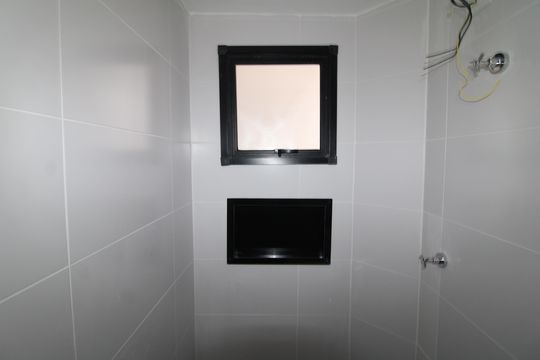 Banheiro de apartamento à venda com 1 quarto, 29m² em Parada Inglesa, São Paulo
