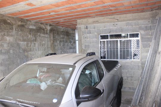 Garagem de casa à venda com 4 quartos, 51m² em Vila Silveira, Guarulhos