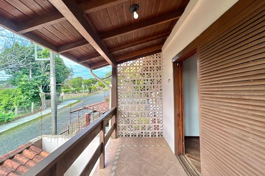 Sacada de casa à venda com 3 quartos, 166m² em Feitoria, São Leopoldo