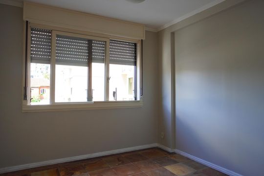 Quarto 3 de apartamento para alugar com 4 quartos, 105m² em Santana, Porto Alegre