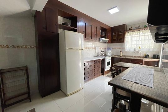 Cozinha de casa à venda com 3 quartos, 250m² em Rio Pequeno, São Paulo