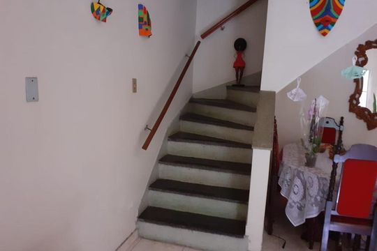 Escada de casa de condomínio para alugar com 3 quartos, 100m² em Vila da Saúde, São Paulo