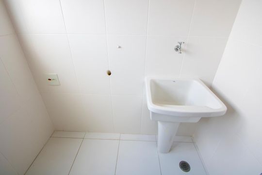 Área de serviço de apartamento à venda com 3 quartos, 86m² em Vila Alzira, Santo André