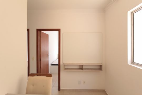 Sala de apartamento à venda com 2 quartos, 40m² em Jaqueline, Belo Horizonte