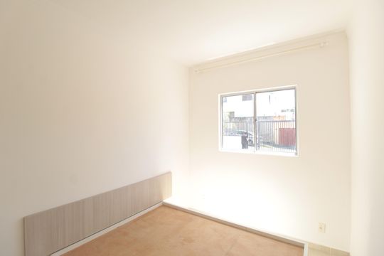 Quarto 1 de apartamento à venda com 2 quartos, 40m² em Jaqueline, Belo Horizonte