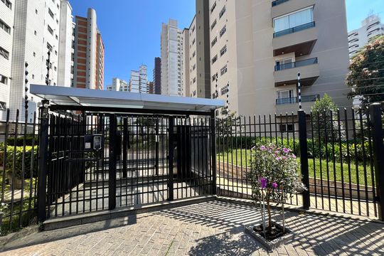 Fachada de apartamento à venda com 4 quartos, 174m² em Água Fria, São Paulo