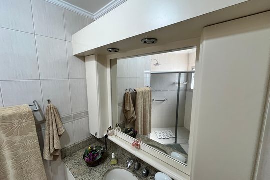 Banheiro da Suíte de apartamento à venda com 4 quartos, 174m² em Água Fria, São Paulo