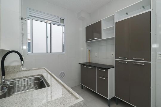 Cozinha de apartamento à venda com 2 quartos, 41m² em Protásio Alves, Porto Alegre