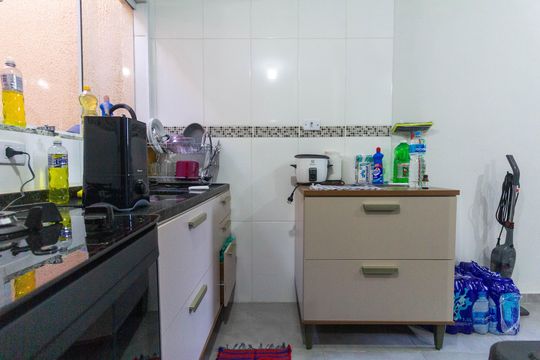 Cozinha de apartamento à venda com 3 quartos, 64m² em Parque Maria Luiza, São Paulo