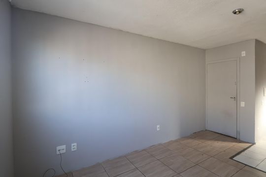 Sala de apartamento à venda com 2 quartos, 38m² em Estância Velha, Canoas