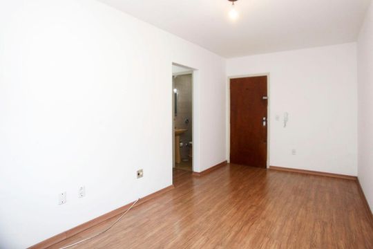 Sala de apartamento à venda com 1 quarto, 48m² em Petrópolis, Porto Alegre